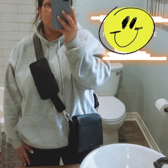 Co-lab crossbody purse with phone holder - Picture 9 of 9